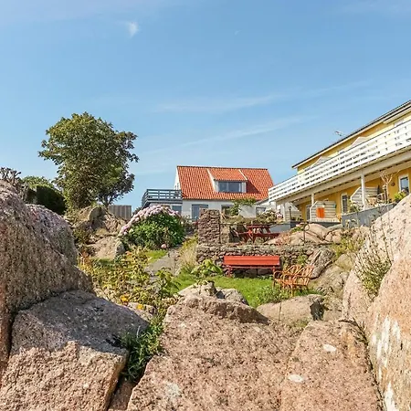 Awesome In With 3 Bedrooms And Wifi Allinge-Sandvig